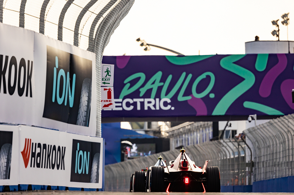 mitchevansclaimshisseventhformulaevictoryonthehankookionraceinbrazil3