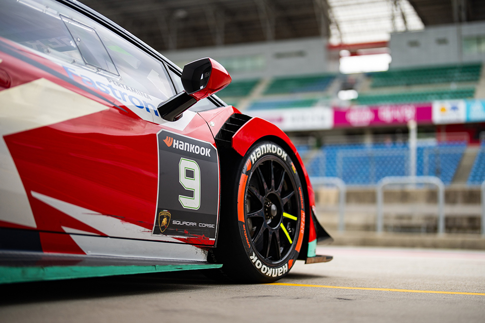 초고성능_레이싱_타이어_벤투스_ventus