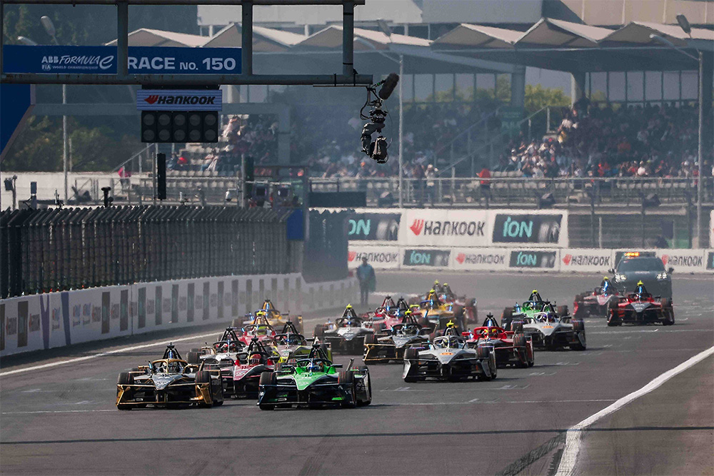 formula_e_season_12_2026_hankook_mexico_city_e_prix_race_scene_2