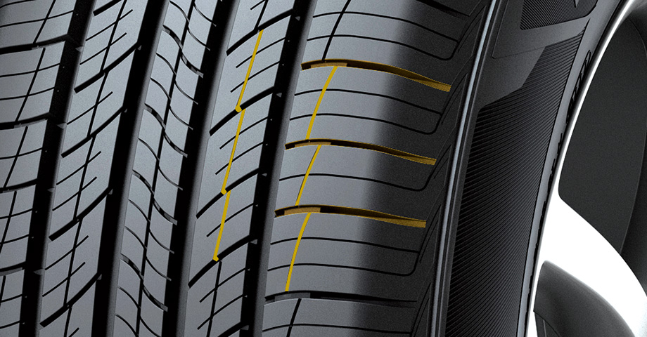 Dynapro HP2 RA33 Aqua sipes and groove